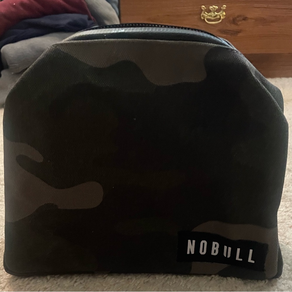 Brand new NoBull cosmetic bag